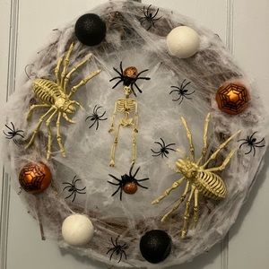 Halloween wreath.